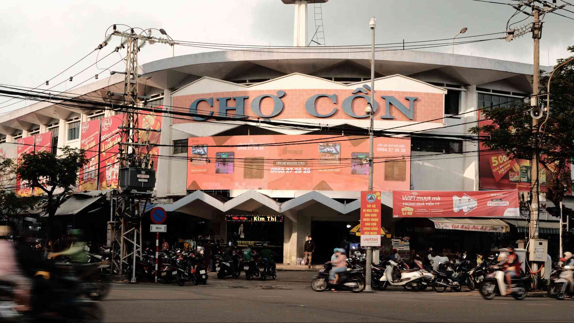 Khám phá 7 khu chợ nổi tiếng nhất Đà Nẵng toàn đồ ăn ngon độc lạ