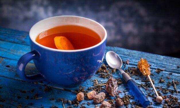 Tại sao nên uống đồ nóng vào mùa hè?