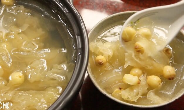 Cách Nấu Chè Nha Đam Hạt Sen: Món Tráng Miệng Bổ Dưỡng Cho Ngày Hè