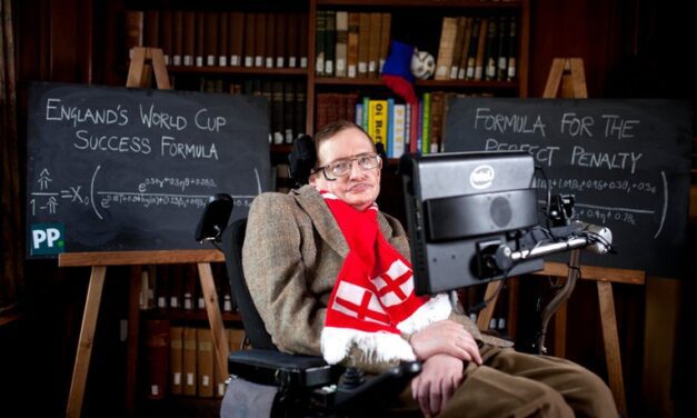 30 năm trước, Stephen Hawking đã dự đoán về thế giới hiện tại, và ba trong số đó đã trở thành sự thật