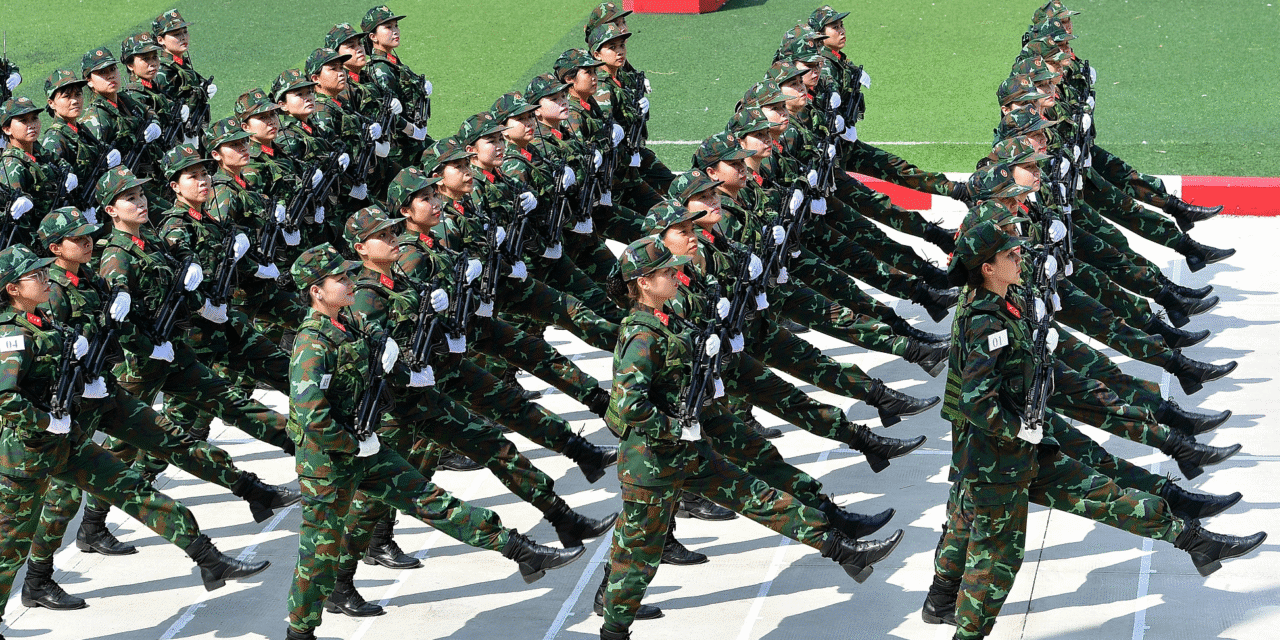 Phân biệt diễu binh, diễu hành và duyệt binh: Ý nghĩa trong lễ kỷ niệm 30/4 tại TP.HCM