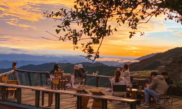 Tà Xùa – Hành Trình Săn Mây Trên Đỉnh Núi Huyền Thoại Tây Bắc