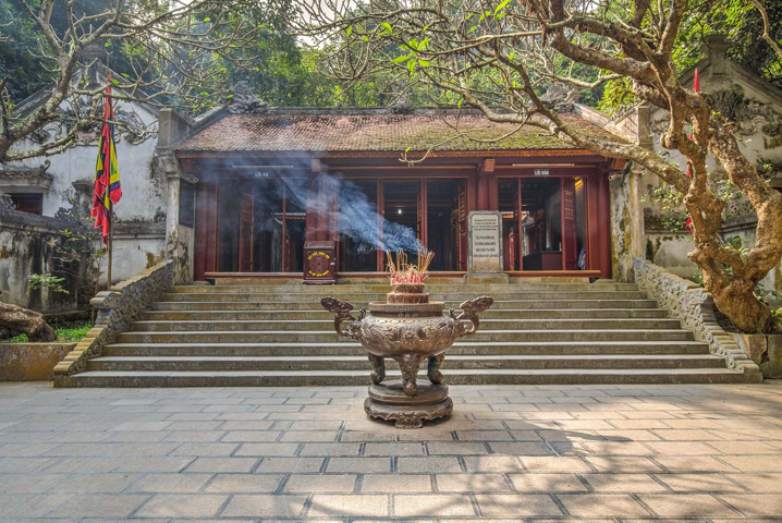 Khám Phá Đền Hùng Phú Thọ: Cẩm Nang Du Lịch Phú Thọ Chi Tiết Cho Bạn Khám Phá Đền Hùng Phú Thọ: Cẩm Nang Du Lịch Phú Thọ Chi Tiết Cho Bạn
