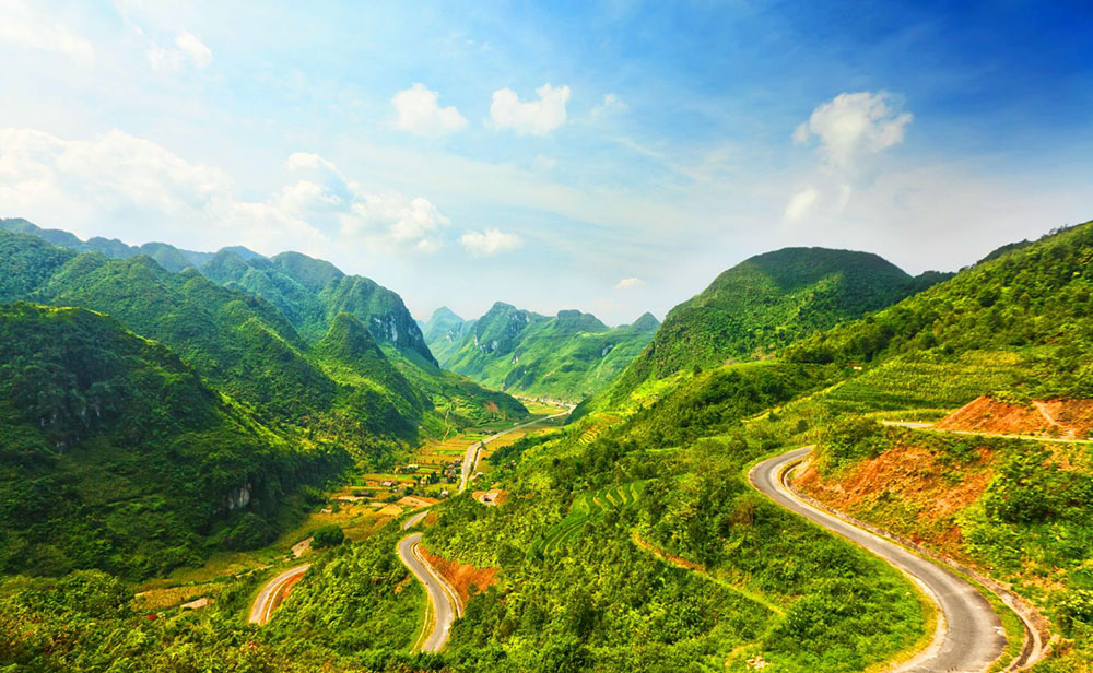 Khám Phá Mã Pí Lèng Hà Giang: 6 Địa Điểm Đẹp Nhất Bạn Không Thể Bỏ Lỡ! Khám Phá Mã Pí Lèng Hà Giang: 10 Địa Điểm Đẹp Nhất Bạn Không Thể Bỏ Lỡ!