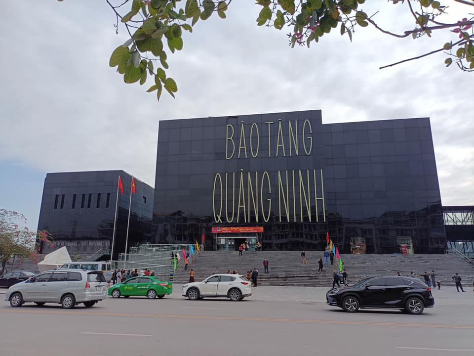Du lịch Hạ Long 2025 A-Z: Điểm cũ nét mới nhưng vẫn đầy hấp dẫn Du lịch Hạ Long 2025 A-Z: Điểm cũ nét mới nhưng vẫn đầy hấp dẫn