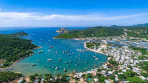 Du Lịch Vịnh Vĩnh Hy – Viên Ngọc Hoang Sơ Giữa Miền Duyên Hải