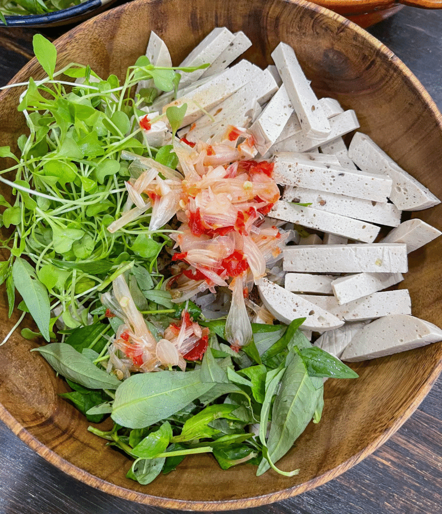 Chả Lụa Trộn Rau Răm – Món Giải Ngán Ngon Miệng, Dễ Làm Chả Lụa Trộn Rau Răm – Món Giải Ngán Ngon Miệng, Dễ Làm