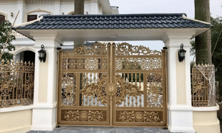 Phong thủy cổng nhà: Bí quyết đón tài lộc và giữ gìn bình an cho gia chủ