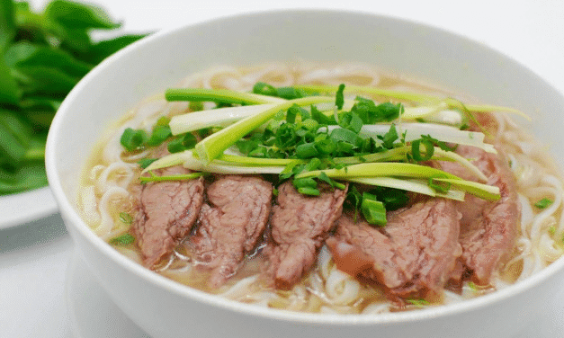 Phở bò: Bí quyết chinh phục danh hiệu món ăn ngon nhất thế giới?