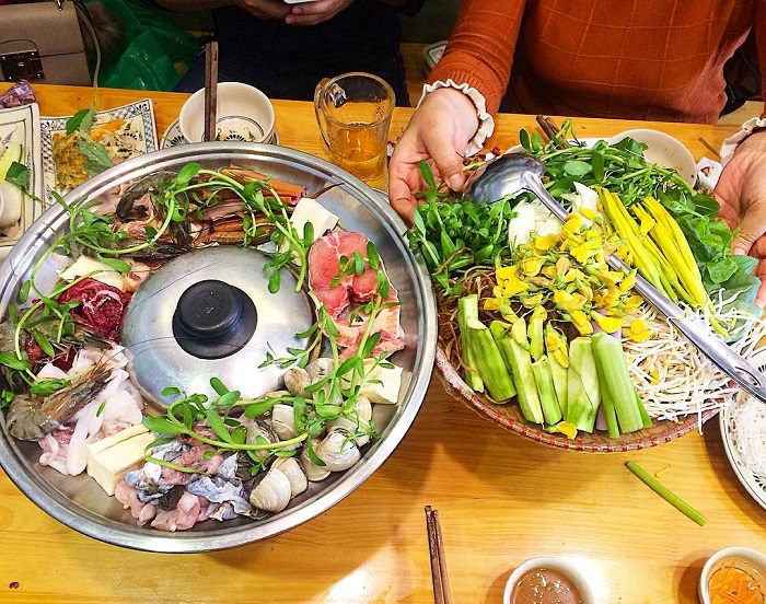 Food Tour Ẩm Thực Đường Phố Cần Thơ: Hành Trình Ẩm Thực Đầy Mê Hoặc Food Tour Ẩm Thực Đường Phố Cần Thơ: Hành Trình Ẩm Thực Đầy Mê Hoặc