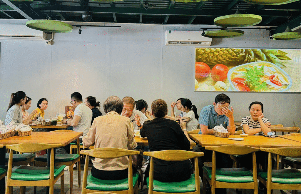 18 Nhà Hàng Chay Sài Gòn: Ăn Ngon, Tâm Tịnh, Thử Ngay Nhé 18 Nhà Hàng Chay Sài Gòn: Ăn Ngon, Tâm Tịnh, Thử Ngay Nhé