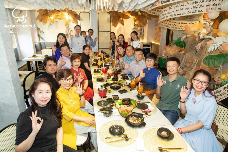 18 Nhà Hàng Chay Sài Gòn: Ăn Ngon, Tâm Tịnh, Thử Ngay Nhé 18 Nhà Hàng Chay Sài Gòn: Ăn Ngon, Tâm Tịnh, Thử Ngay Nhé