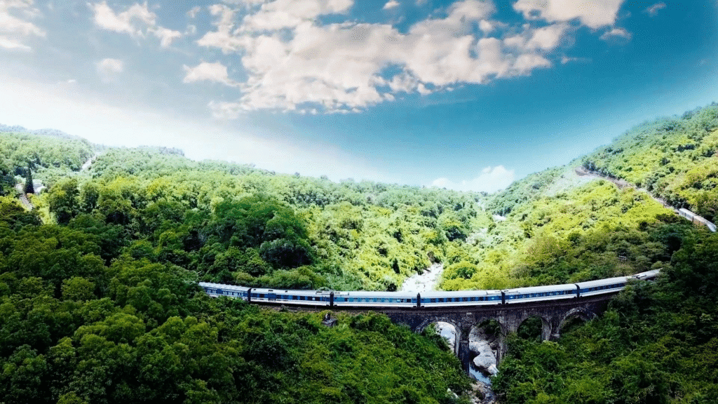 Khám phá Việt Nam bằng tàu hỏa: Hành trình trọn vẹn phiêu lưu bất tận Khám phá Việt Nam bằng tàu hỏa: Hành trình trọn vẹn phiêu lưu bất tận