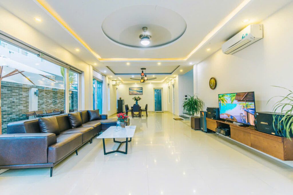 10 Kinh Nghiệm Khi Thuê Villa FLC Sầm Sơn Để Không "Tiền Mất Tật Mang" 10 Kinh Nghiệm Khi Thuê Villa FLC Sầm Sơn Để Không "Tiền Mất Tật Mang"