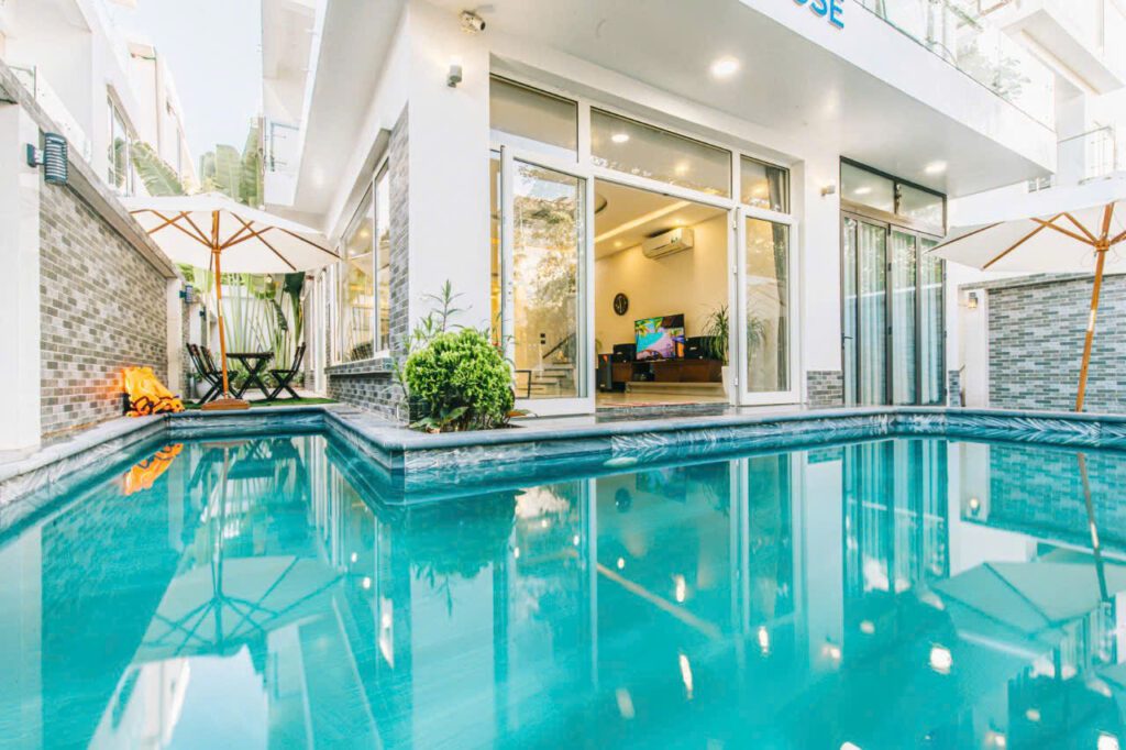 10 Kinh Nghiệm Khi Thuê Villa FLC Sầm Sơn Để Không "Tiền Mất Tật Mang" 10 Kinh Nghiệm Khi Thuê Villa FLC Sầm Sơn Để Không "Tiền Mất Tật Mang"