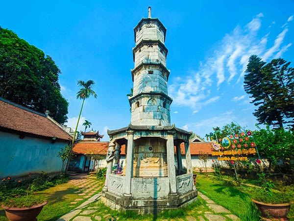 Bắc Ninh 2025: Khám phá Kinh Bắc - Cẩm nang du lịch không thể bỏ lỡ! Chùa Bút Tháp: Kiến trúc chùa cổ độc đáo