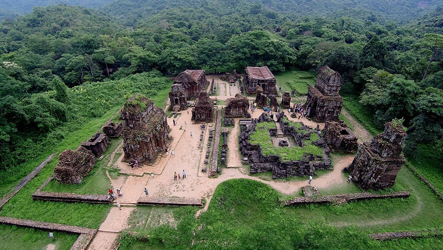 Tips 3 Ngày 2 Đêm Ninh Thuận: Thiên Nhiên Hoang Sơ & Di Sản Chăm Pa Cổ Kính Tips 3 Ngày 2 Đêm Ninh Thuận: Thiên Nhiên Hoang Sơ & Di Sản Chăm Pa Cổ Kính