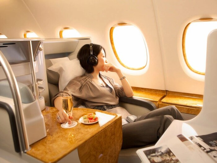 Săn vé máy bay Vietnam Airlines giảm 10% - Đặt sớm, tiết kiệm lớn! Các Hạng Vé Và Ưu Đãi Hấp Dẫn