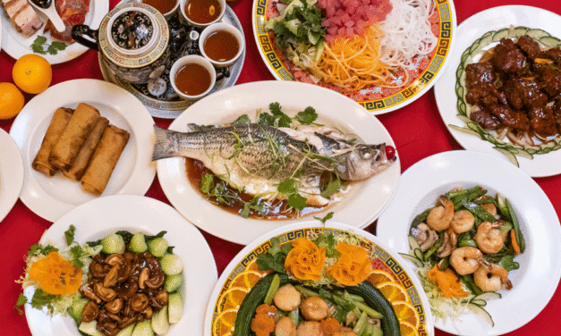 8 Món Ăn May Mắn Tết Trung Quốc: Bí Quyết Chiêu Tài Cả Năm!