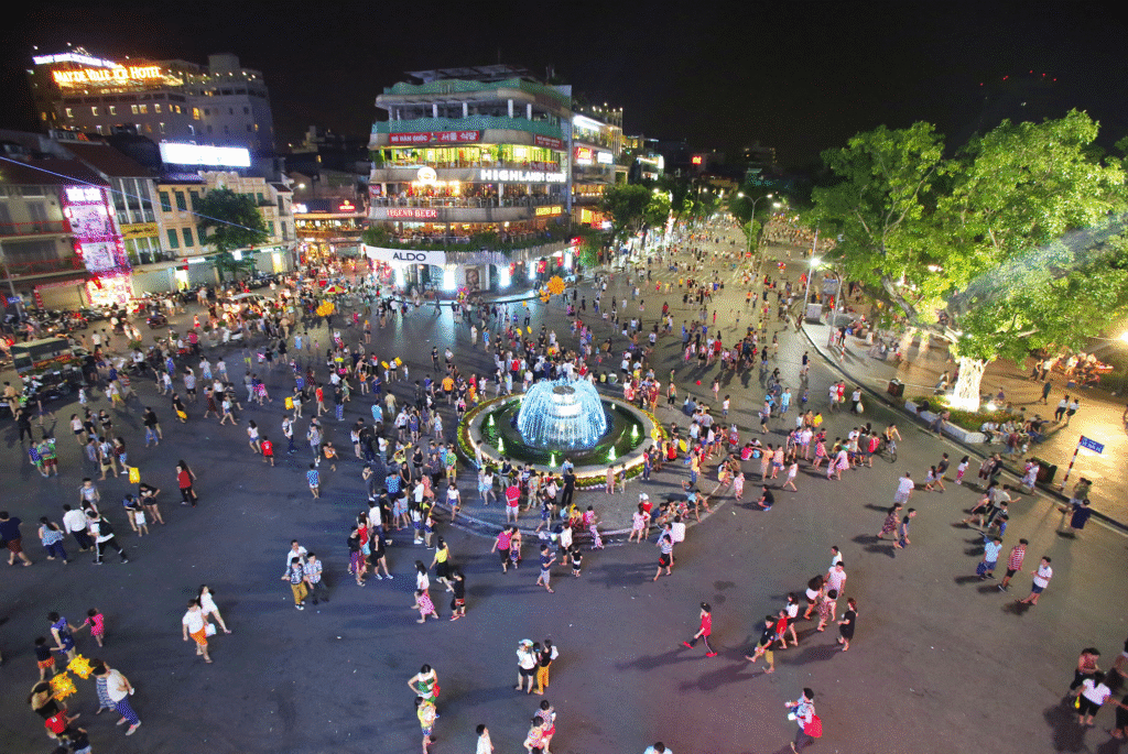 Khách sạn Hà Nội nào view diễu hành 2/9 đẹp nhất? Tuyến 2: Khu vực Hồ Gươm - Phố Cổ