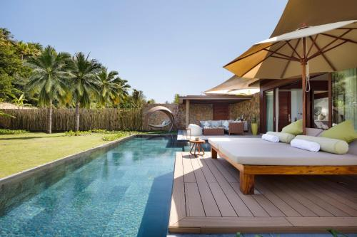 5 Combo Cam Ranh GIÁ RẺ Nhất Cho Gia Đình: Trẻ Em MIỄN PHÍ! 4. Fusion Resort Cam Ranh: Yên Tĩnh Và Chăm Sóc Sức Khỏe