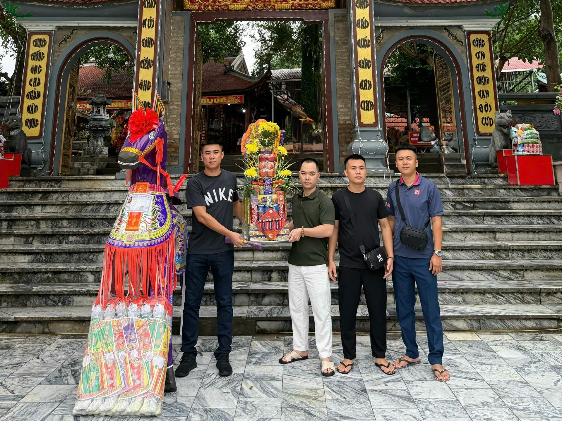 Hướng Dẫn Sắm Lễ Ông Hoàng Bảy Linh Thiêng Ở Đền Bảo Hà Hướng Dẫn Sắm Lễ Ông Hoàng Bảy Linh Thiêng Ở Đền Bảo Hà.3