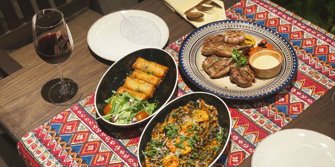 Tam Cốc Ninh Bình: 12 Nhà Hàng Ngon Hút Hồn Du Khách Phải Thử!