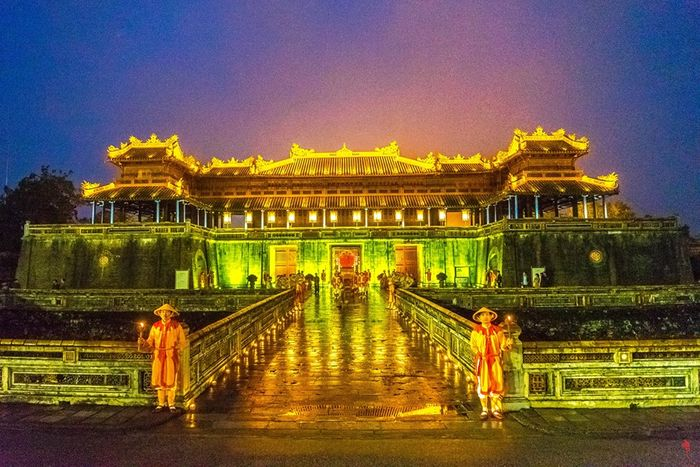 Thu Huế: Bản Tình Ca Cố Đô Mà Bạn Phải Thưởng Thức Thu Huế: Bản Tình Ca Cố Đô Mà Bạn Phải Thưởng Thức