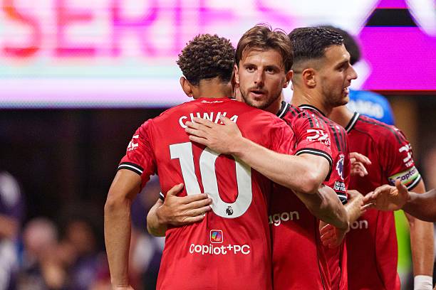 2 ‘Quân Bài Tẩy’ Của Man Utd: Mount & Cunha Sẽ Khai Thác Điểm Yếu Liverpool Tại Anfield Ra Sao?