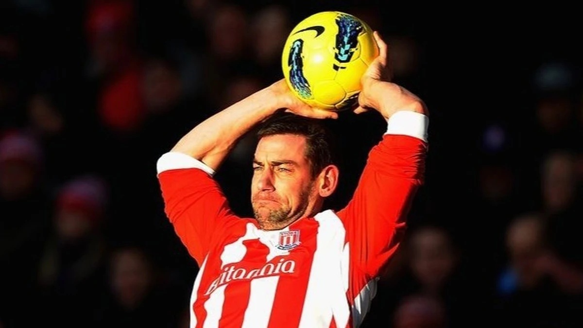 Stoke City Tony Pulis: Định Nghĩa Lại Bóng Chết Ngoại Hạng Anh stoke-city-cua-tony-pulis-bieu-tuong-bong-chet-o-ngoai-hang-anh-1