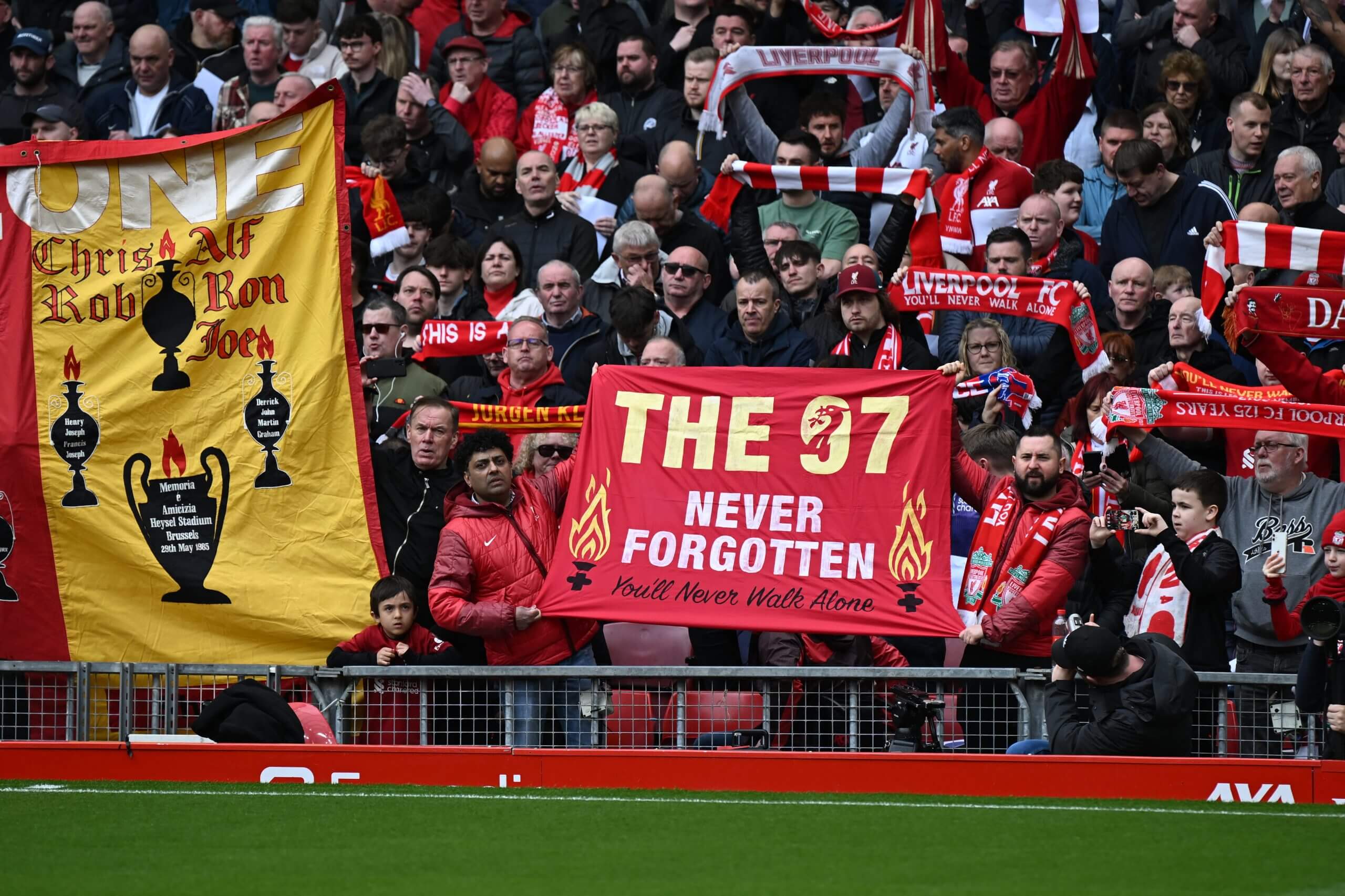 Bí ẩn đằng sau khủng hoảng Liverpool: Hàng thủ sụp đổ, Isak & Salah mất hút? bi-an-dang-sau-khung-hoang-liverpool-hang-thu-sup-do-isak-salah-mat-hut-1
