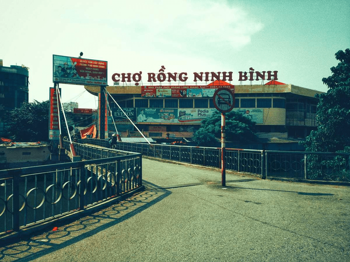 Chợ Rồng Ninh Bình: Khám phá 5 lý do ‘thánh địa’ mua sắm này hút hồn du khách
