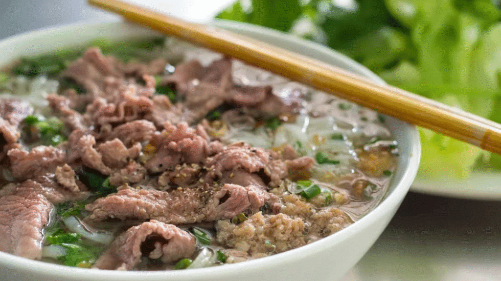 1. Phở Hà Nội: Tinh Hoa Ẩm Thực Việt Đã Thành Danh Toàn Cầu