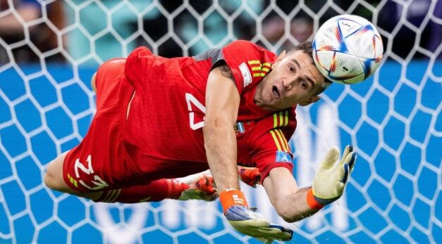 NÓNG: MU ‘Tái Hợp’ Martinez, Chelsea ‘Săn’ Toney – Toàn Cảnh Chuyển Nhượng Bóng Đá Hôm Nay 3/10!