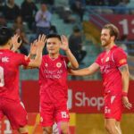 CAHN Beijing Guoan lội ngược dòng kịch tính với bàn thắng Đình Bắc