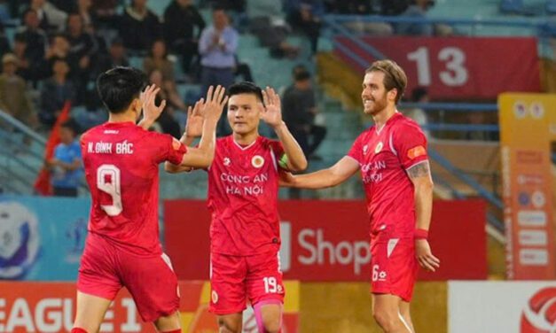 CAHN Beijing Guoan lội ngược dòng kịch tính với bàn thắng Đình Bắc