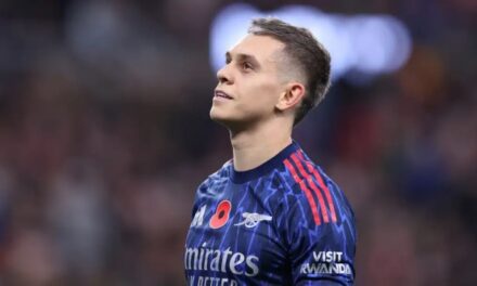 Hợp tác Visit Rwanda Arsenal kết thúc do áp lực từ fan