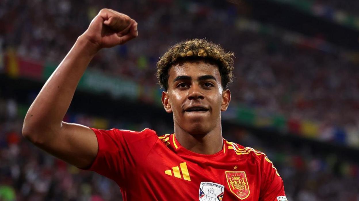 co-dong-vien-chelsea-che-gieu-lamine-yamal-so-sanh-phu-phang-voi-estevao-1