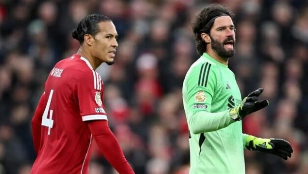 Liverpool khủng hoảng và áp lực đè nặng lên tân HLV Arne Slot