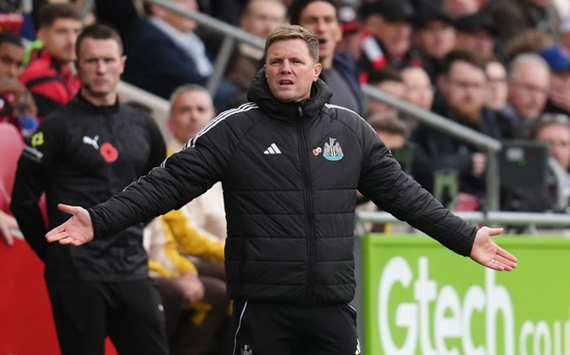 Newcastle United khủng hoảng và thử thách chiến lược Eddie Howe