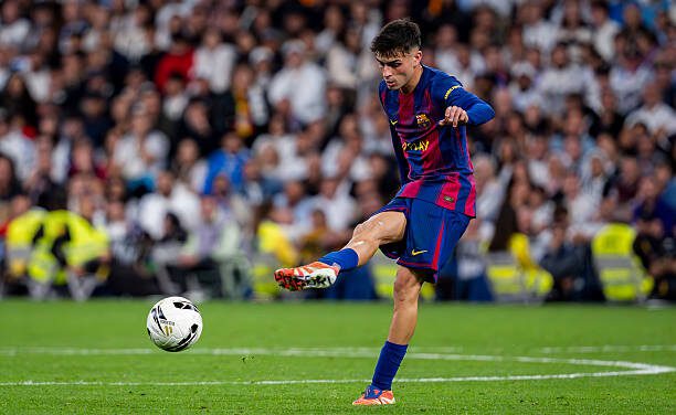 Pedri đánh giá Mendoza, Fernandez, Musiala là các tài năng tiềm năng