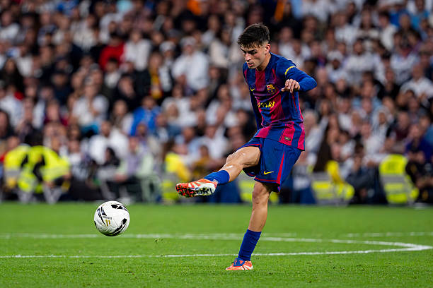 Pedri đánh giá Mendoza, Fernandez, Musiala là các tài năng tiềm năng