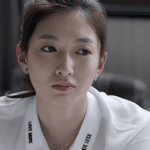 Biểu hiện của chồng khi thấy vợ thăng tiến và cách xử lý hợp lý