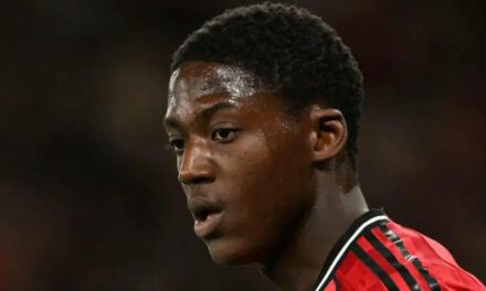 Chuyển nhượng Kobbie Mainoo nguy cơ rời MU vào tháng 1 do ít cơ hội