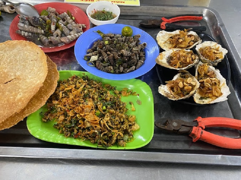 Ốc chấm chẻo Thanh Hóa món gây nghiện với nước chẻo đậm đà Ốc chấm chẻo xứ Thanh gây nghiện với nước chẻo đậm đà