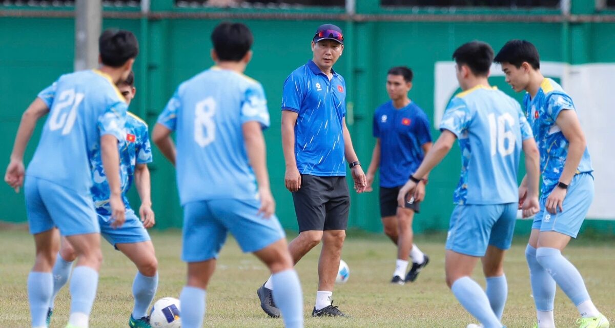 Trung Kiên chấn thương – U23 Việt Nam gặp khó khăn trước giải Qatar