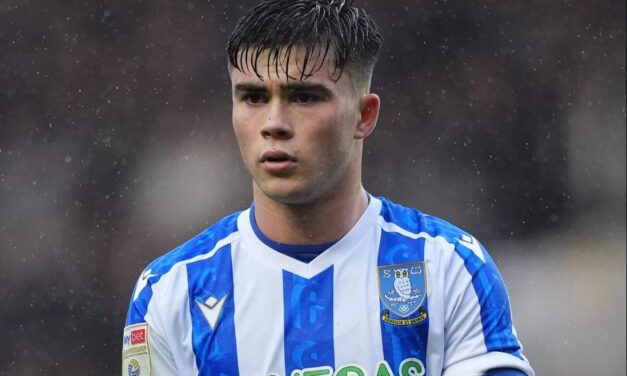 Harry Amass Man Utd chốt tương lai sau màn phản pháo Amorim