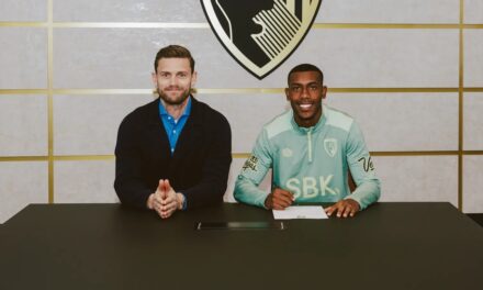 Rayan Bournemouth hoàn tất thương vụ bom tấn 30 triệu bảng