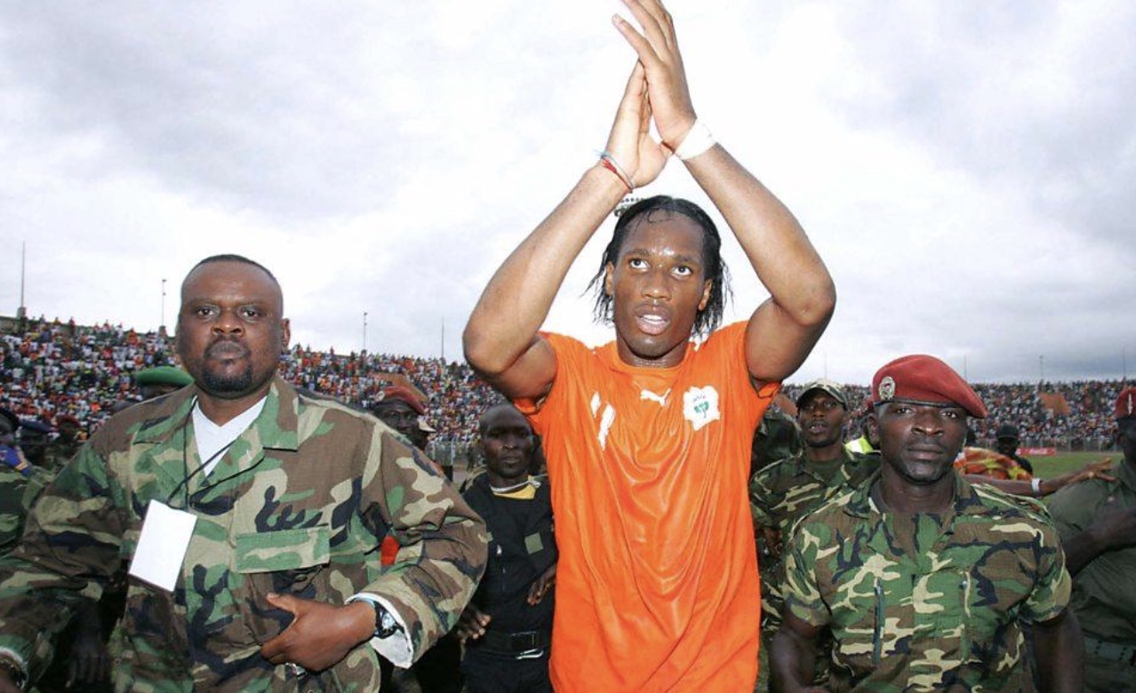 soi-tran-ai-cap-vs-bo-bien-nga-salah-don-doc-dau-nha-vua-1