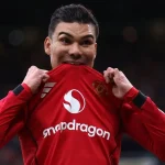 Casemiro trụ lại châu Âu: Bài học từ Modric sau khi rời MU